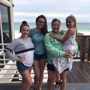 Meet your Posher, Erin